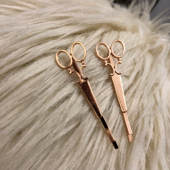 {BROOKLYNN} Cut the Drama scissor hair pin set - Picture 4 of 8